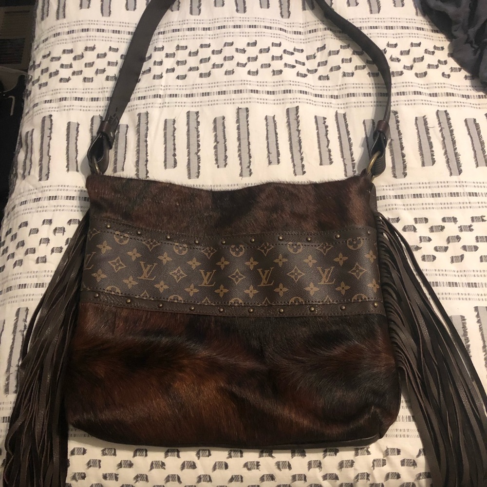 Fringe cowhide bag